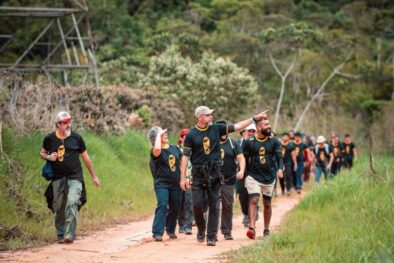 Anderson Ribeiro, coordenador de ecoturismo da AMLD, conduziu os visitantes e apresentou as belezas e curiosidades da região